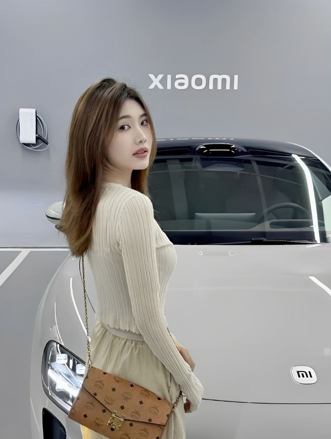 主质量都这么高的吗？仙女也就长这样吧不朽情缘电子游戏小米SU7的美女车(图7)
